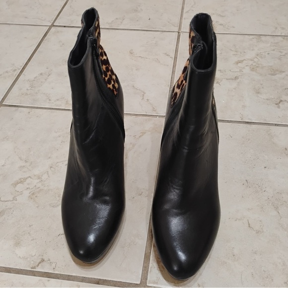 Tahari Serena Black Sleek Leopard Booties Point Toe Zip Up Faux Fur Size 7 - Picture 6 of 15